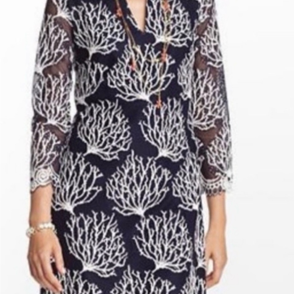 Lilly Pulitzer lace  Blue coral dress size 4